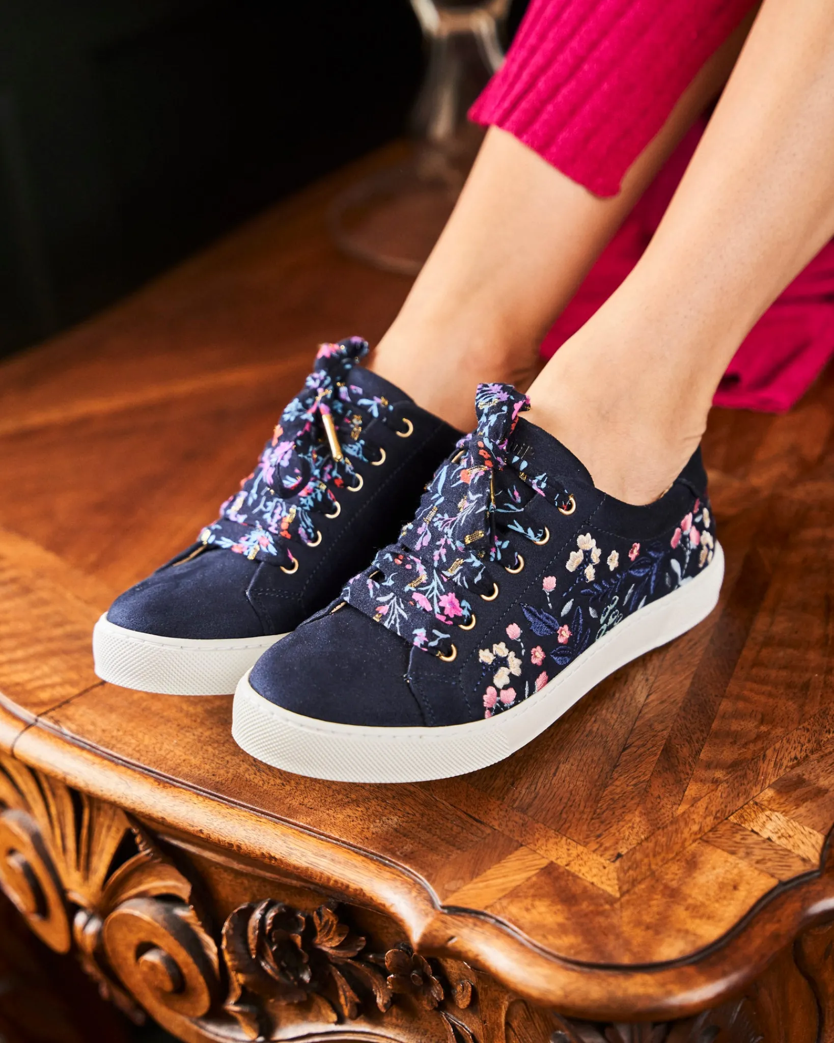 Minuit sur Terre Sneakers<Virevolte Fleurs de Minuit